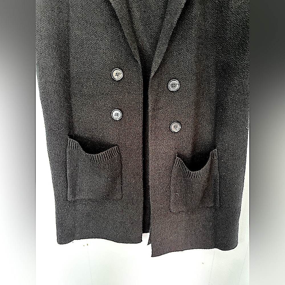 NWOT Black Sleeveless Knit Vest with Button Decor & Pockets Size XL - Picture 6 of 10